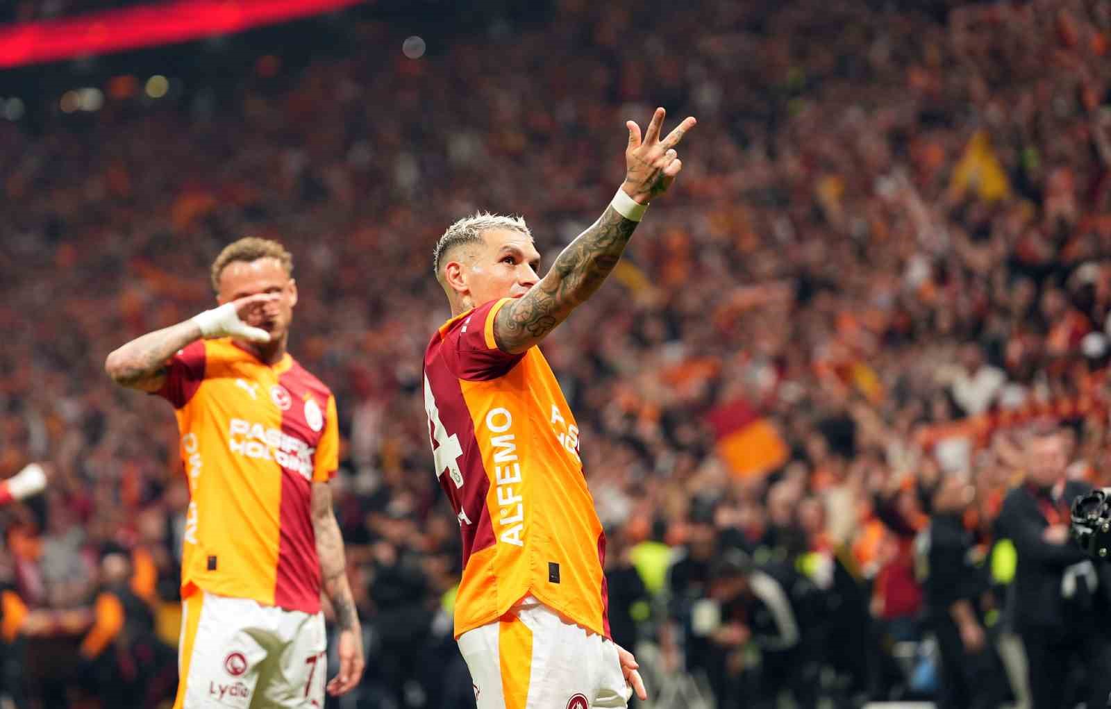 Lucas Torreira’nın bu sezonki 4. gol sevinci 5 lucas torreiranin bu sezonki 4 gol sevinci 1 SHl3sfOU
