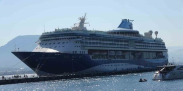 luks-kruvaziyer-bin-749-turist-ile-alanya-iskelesine-demir-atti-25zsipRs.jpg