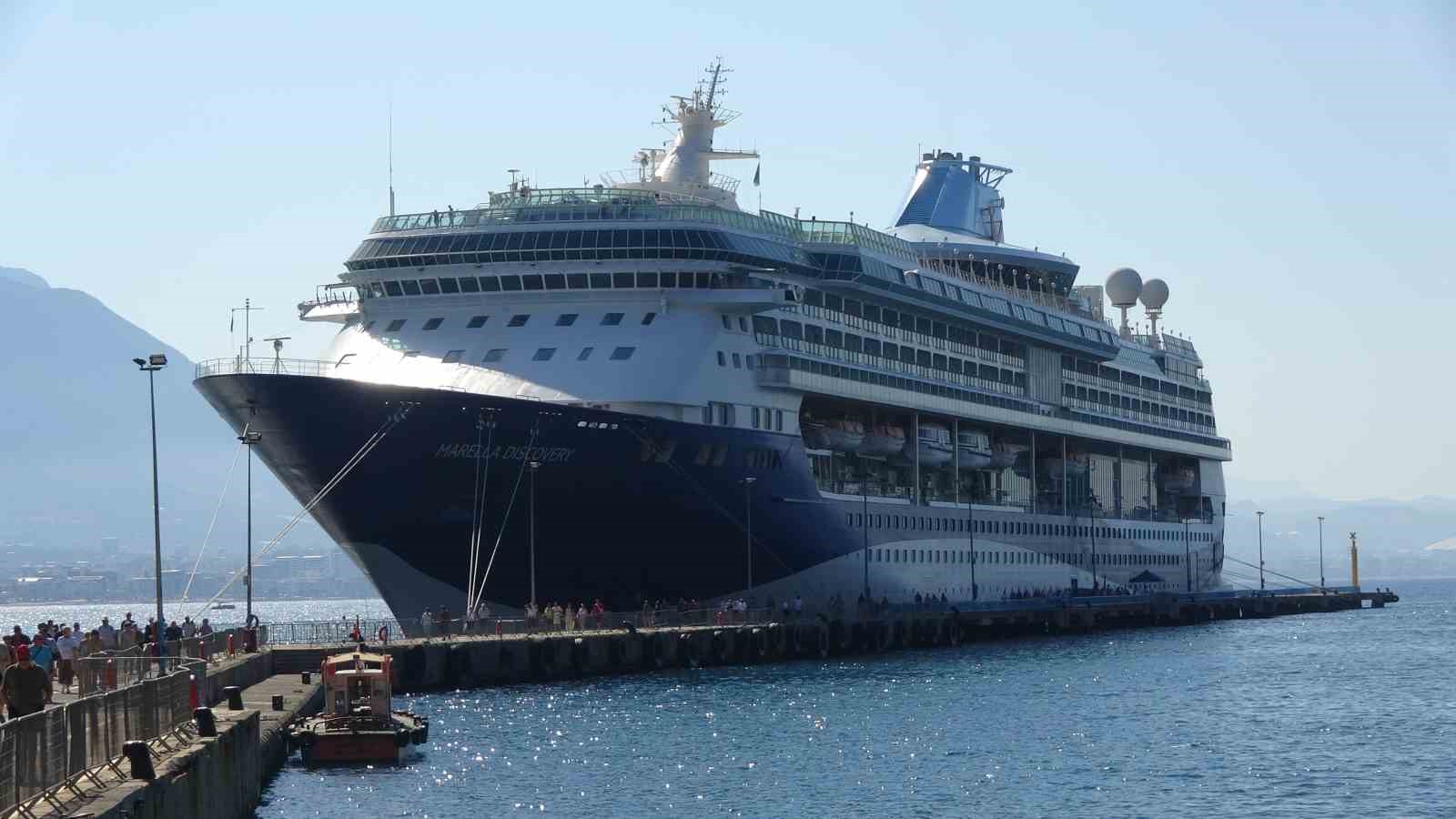 Lüks kruvaziyer bin 749 turist ile Alanya iskelesine demir attı 11 luks kruvaziyer bin 749 turist ile alanya iskelesine demir atti 7 ZKnPW4WA