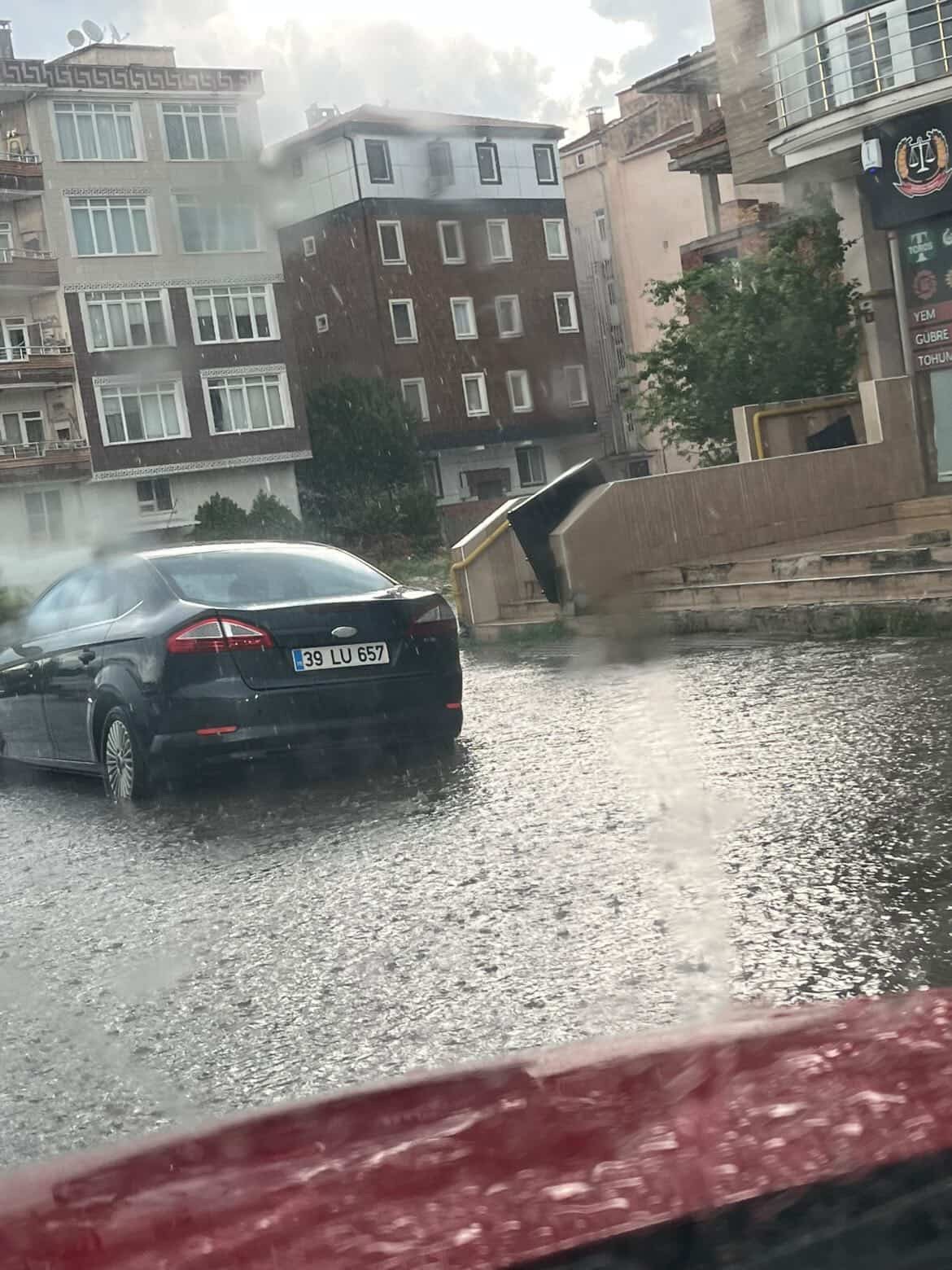 luleburgazda saganak yagis hayati felc etti cadde ve sokaklar gole dondu 4 Q6S8eu2U