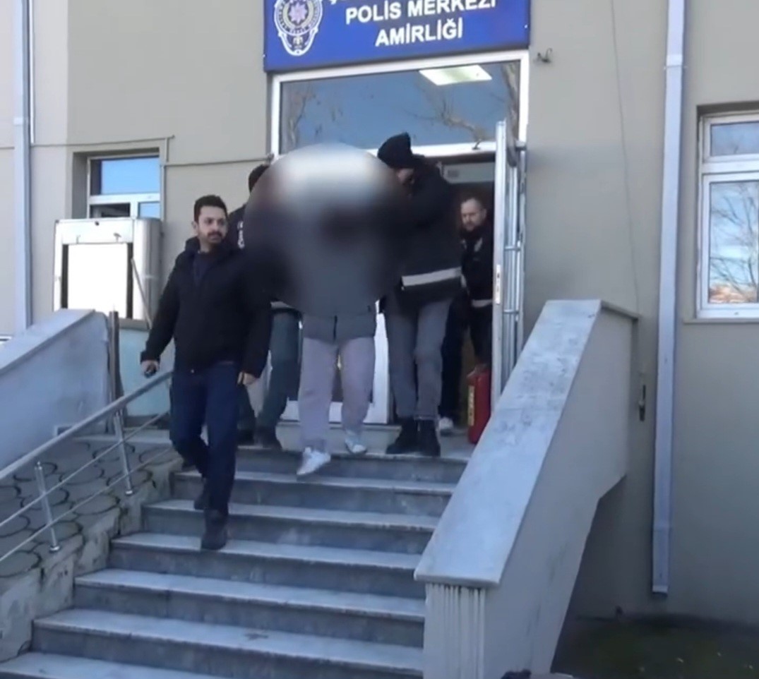 luleburgazda savci yalaniyla milyonluk altin vurgunu 3 tutuklama 0 KXbwlCES