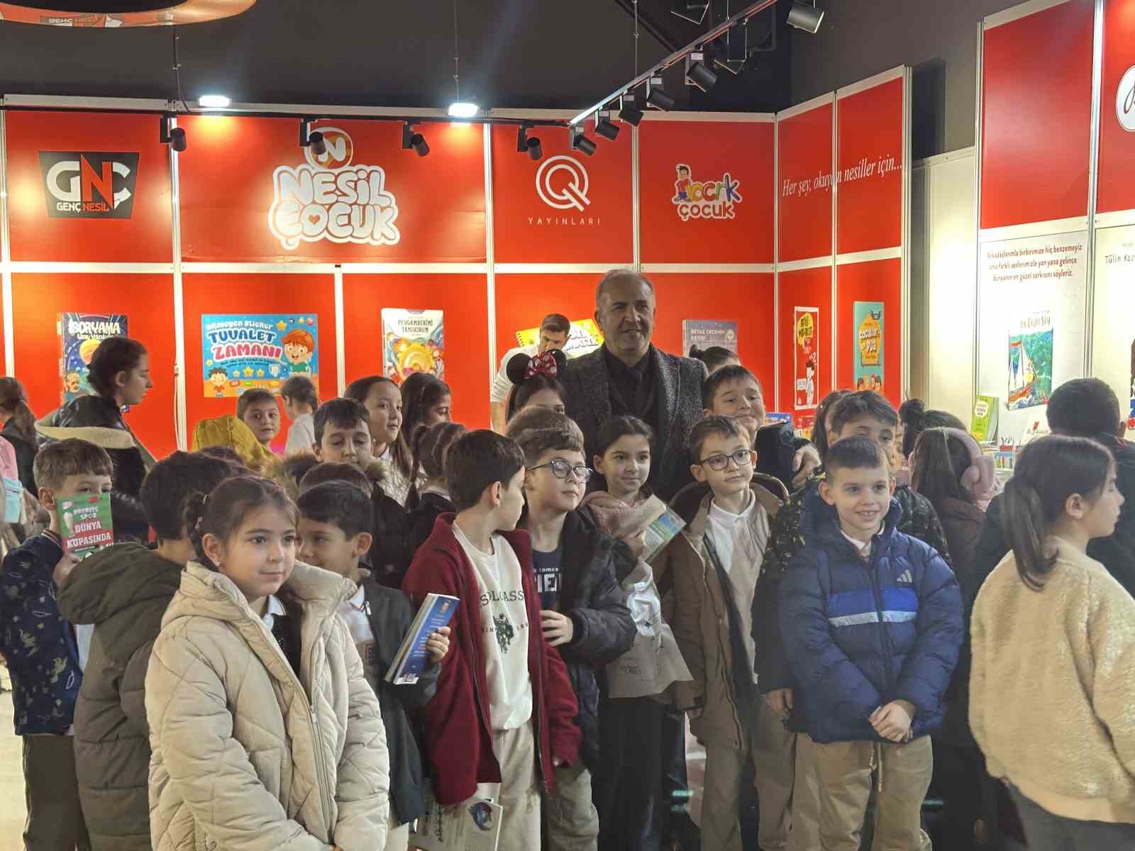 maarif modelinin ilk fuari sakaryada kapilarini acti 2 M319bcy5