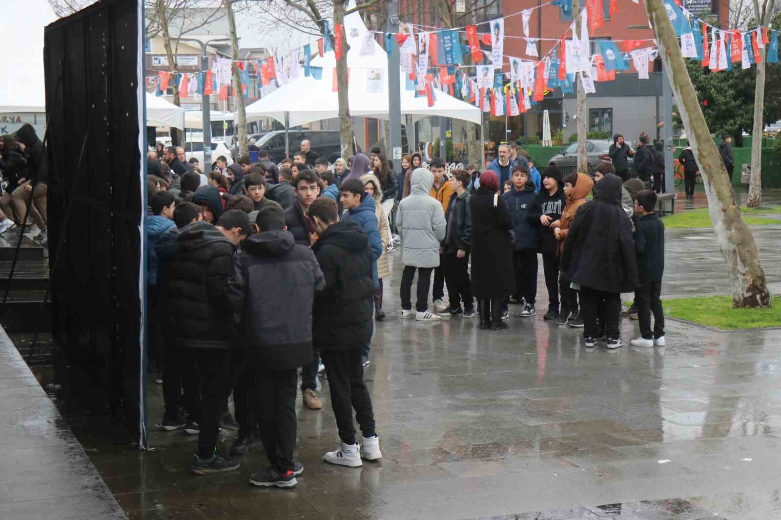 maarif modelinin ilk fuari sakaryada kapilarini acti 5 1BR88646