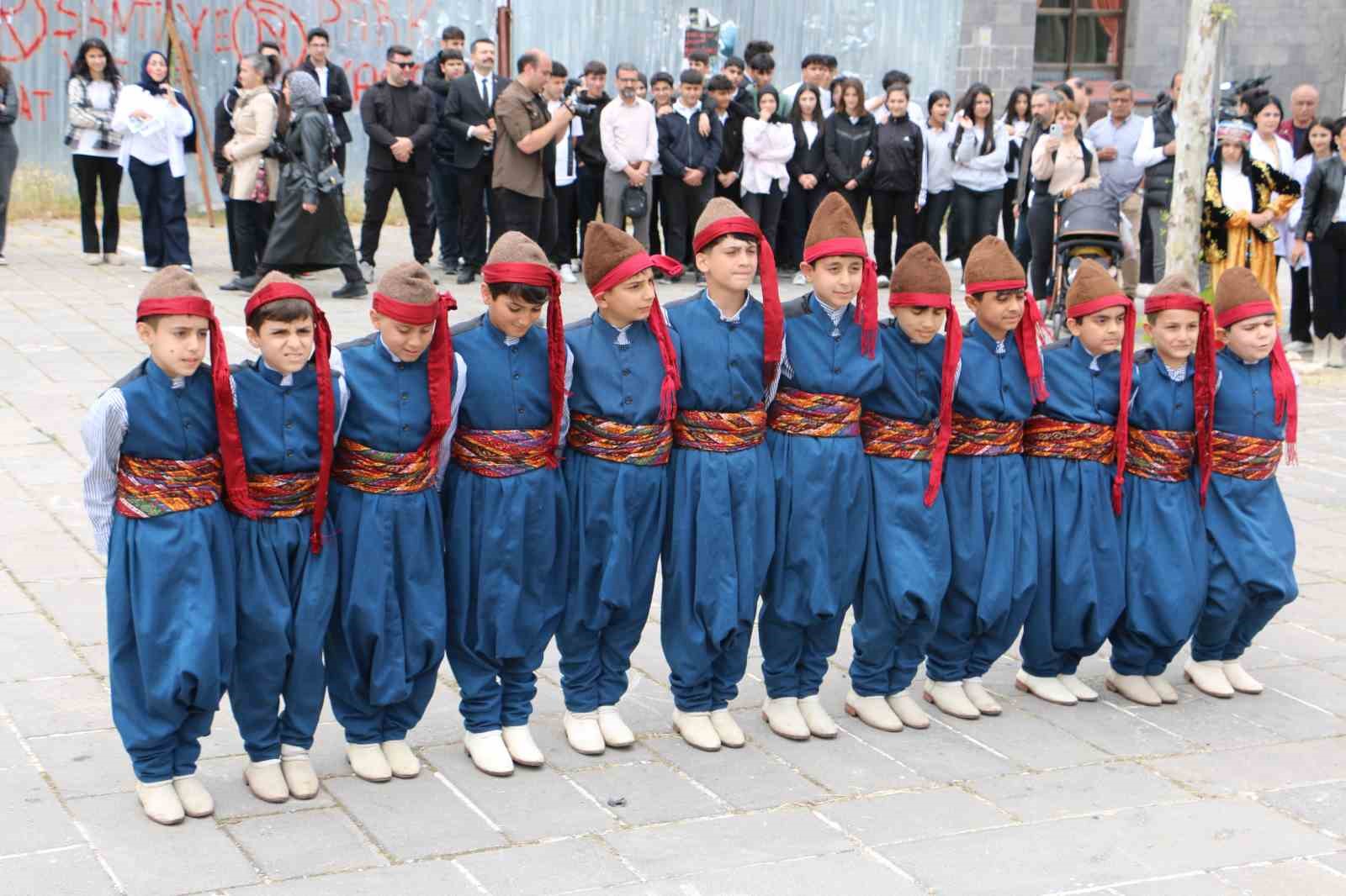 maarifin kalbinde marifetli genclik fuarina yogun ilgi 7 bOvXbBmX