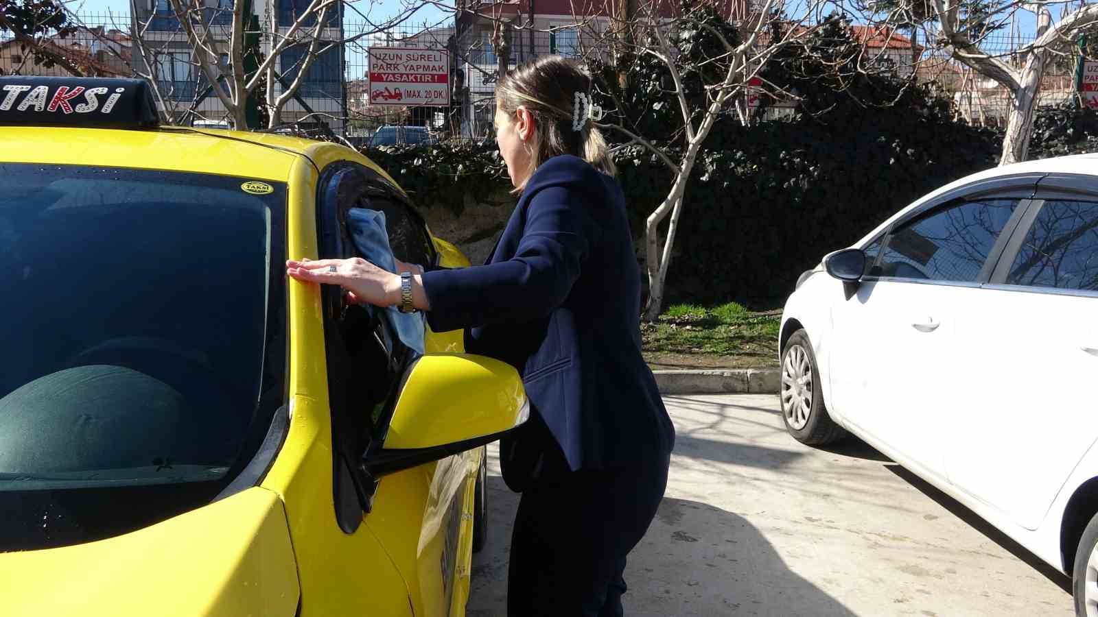 Maaşına zam istedi, işinden oldu: Taksi şoförü kadın neye uğradığını şaşırdı 7 maasina zam istedi isinden oldu taksi soforu kadin neye ugradigini sasirdi 3 Bdhmul8C