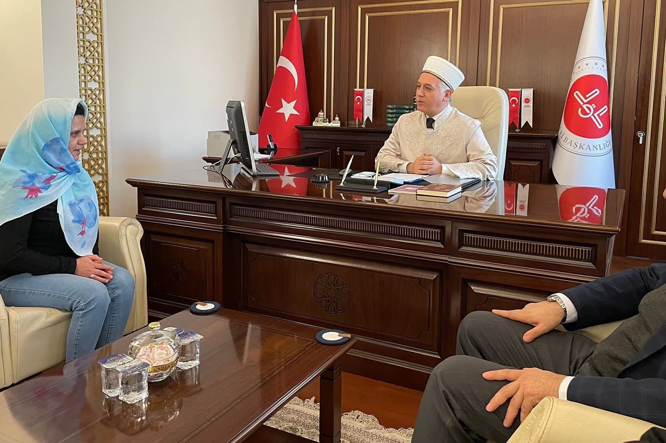 macar kadin kuran i kerimden etkilenerek musluman oldu 3 p8V7ZYUz