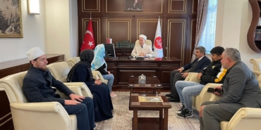 macar-kadin-kuran-i-kerimden-etkilenerek-musluman-oldu-cfqh2VYi.jpg