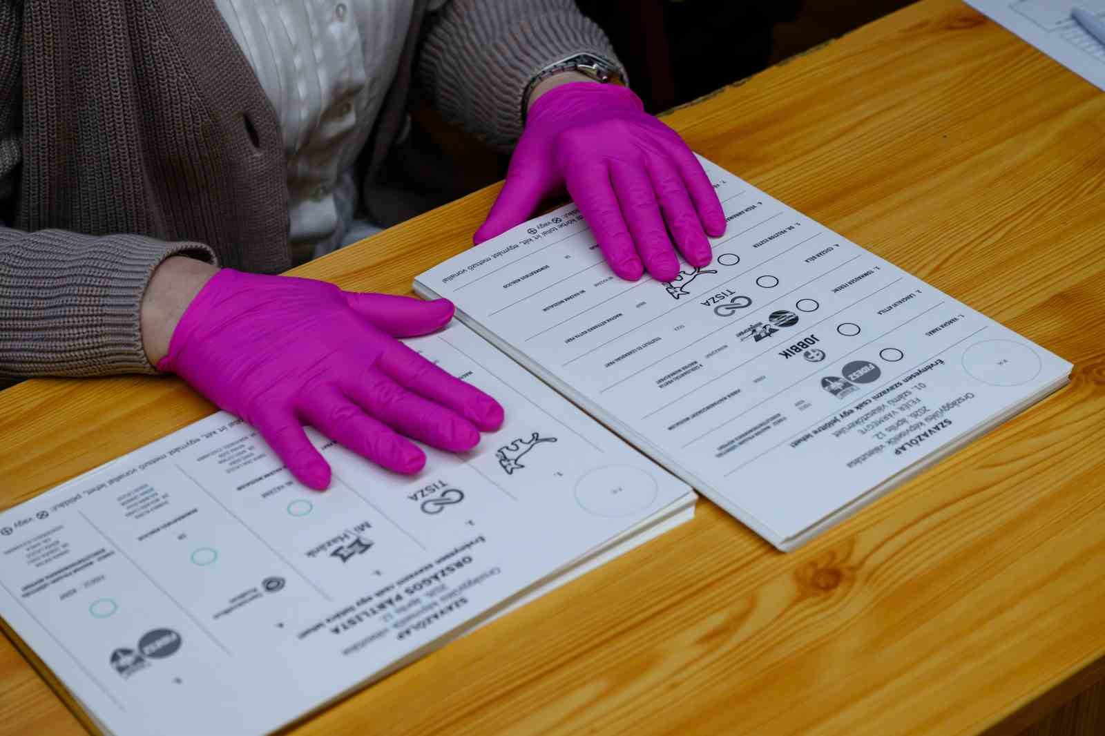 macaristanda halk parlamento secimleri icin sandik basinda 5 BvkcNUNn