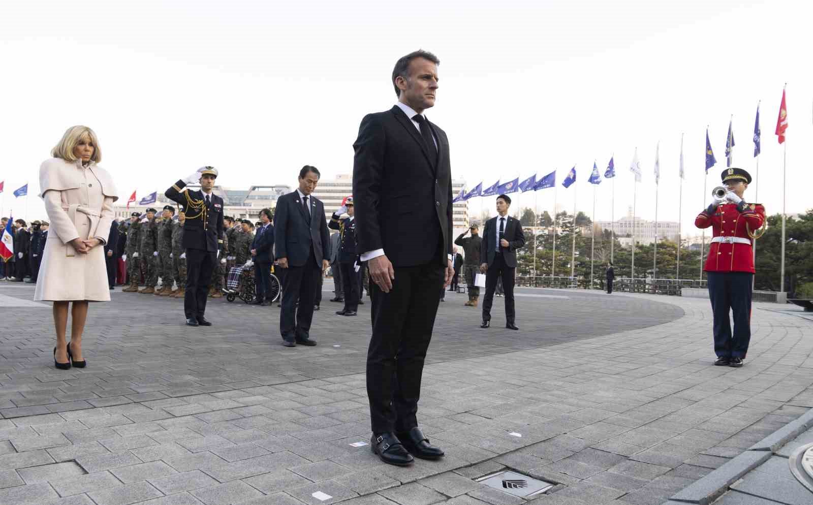 macron hurmuz bogazinin askeri operasyonla acilmasi fikri gercekci degil 1