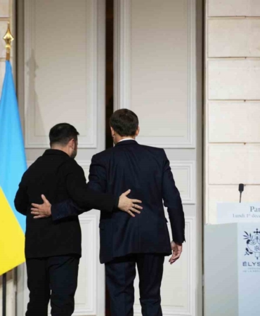 macron-toprak-meselelerini-tartisabilecek-tek-taraf-ukraynadir-QFuF5cQb.jpg