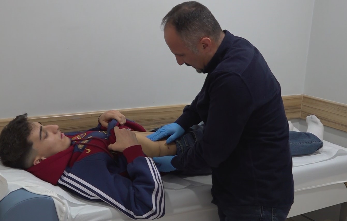 macta kaleciyle carpisan genc futbolcunun bobregi parcalandi ameliyatla hayati kurtuldu 1 UZLC8cUE