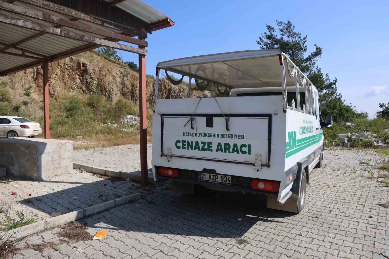 madde bagimlisi cani baba bogarak oldurdugu 3 yasindaki poyrazi parcalara ayirdi 6 gZRiDKGs