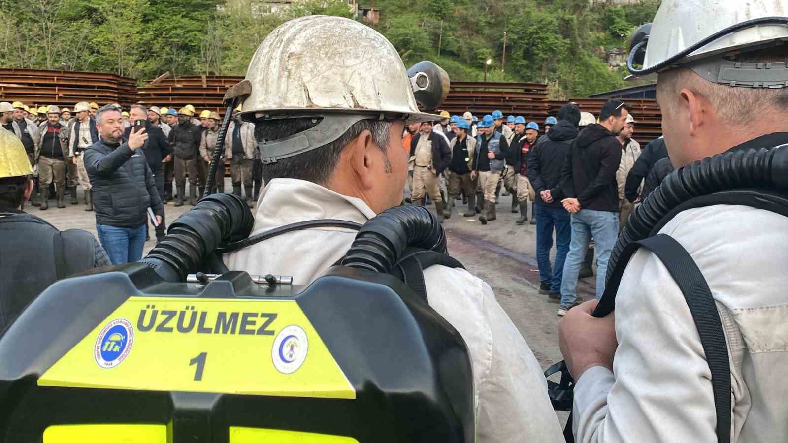 maden ocaginda hayat kurtaran tatbikat 3 5JeeWvrL