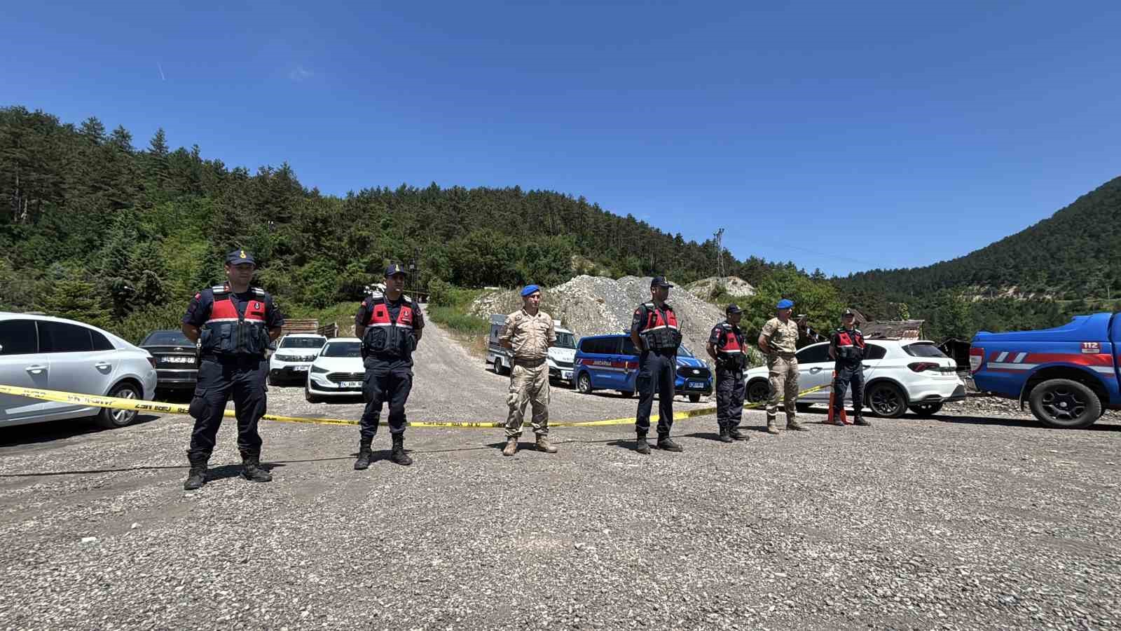 maden ocaginda hayatini kaybeden isciyi cikarma calismalarina yangin engeli 0 mArcmRWU