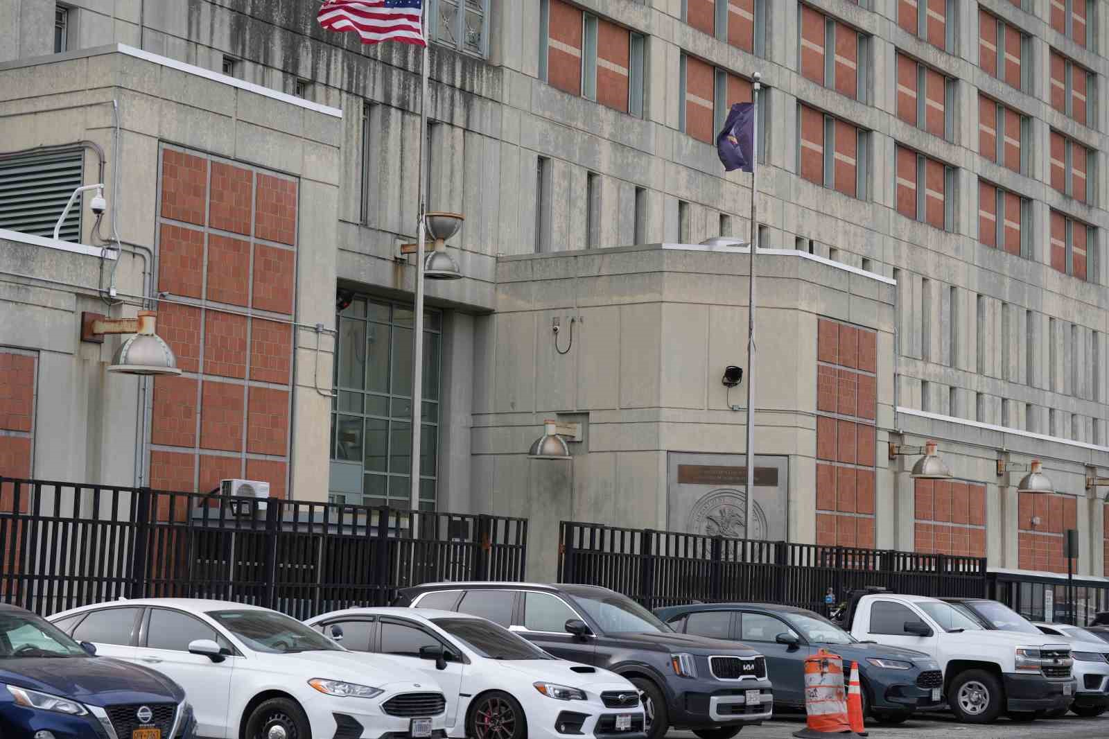 maduronun new yorkta tutulacagi iddia edilen gozalti merkezi goruntulendi 1 vXtQnhmu