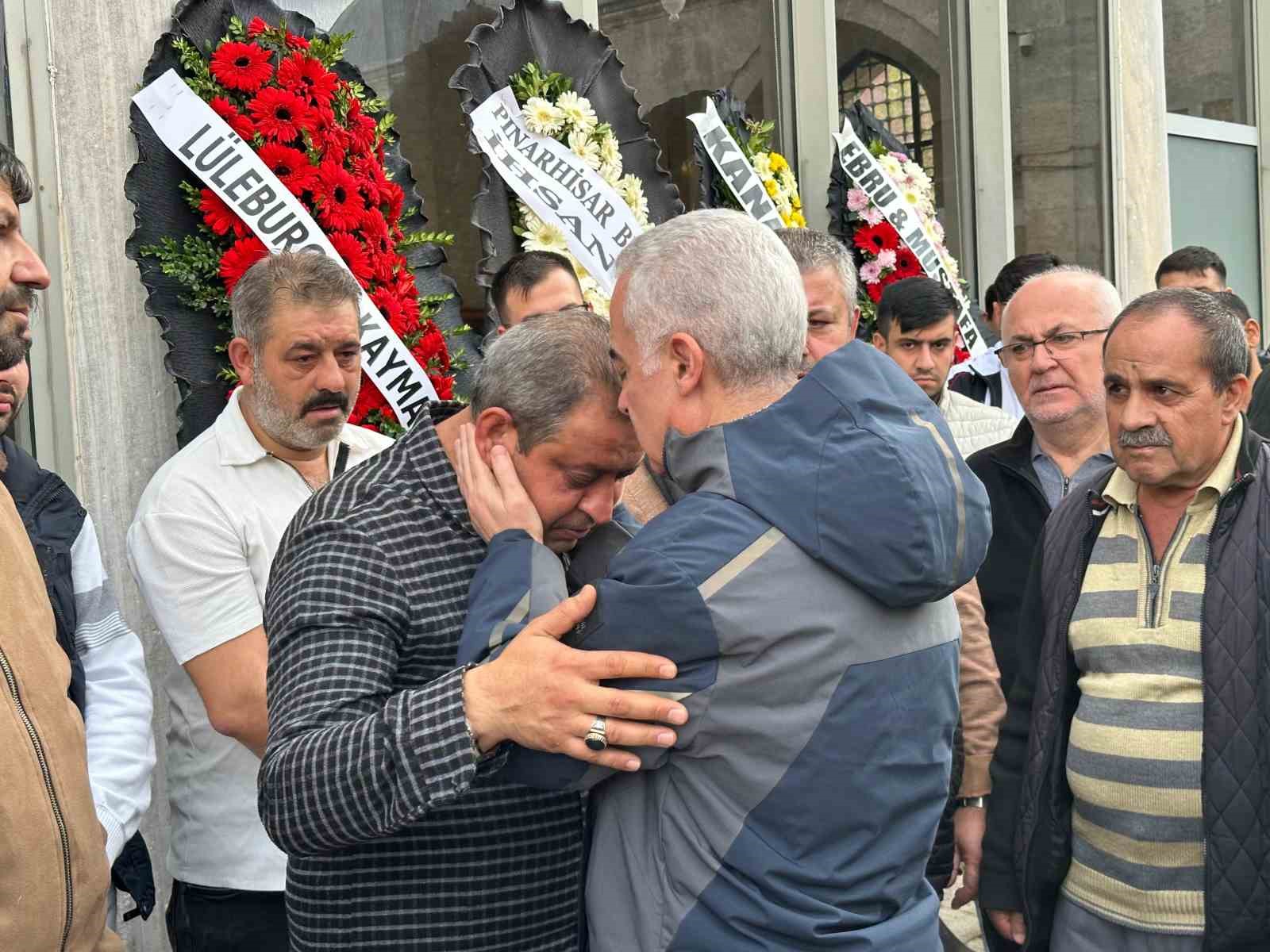maganda kursunu genc kiz duvagiyla son yolculuguna ugurlandi 6 8cSqWIEn