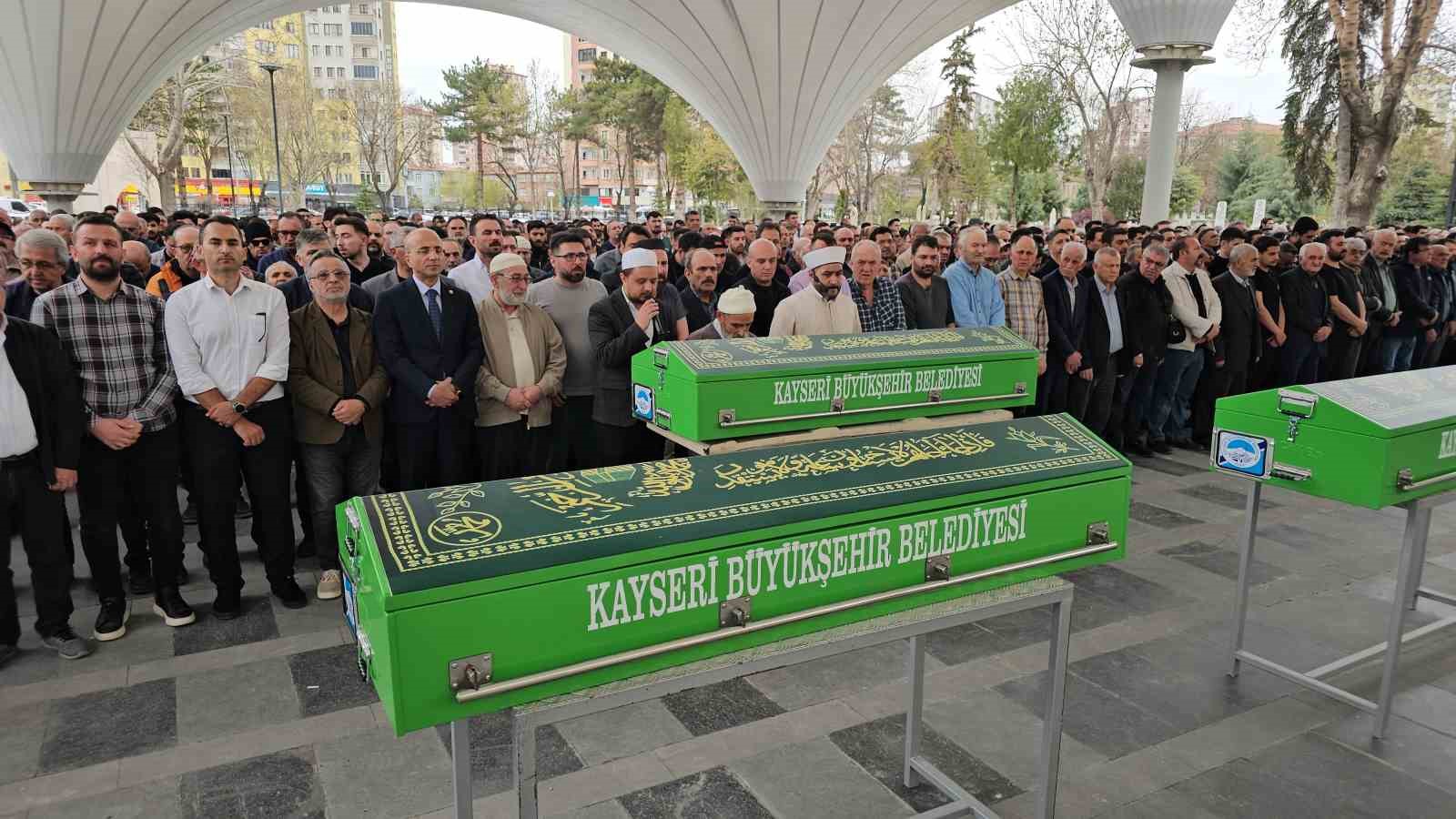 maganda kursunuyla olen arastirma gorevlisi topraga verildi 5 CKEhpP9Q