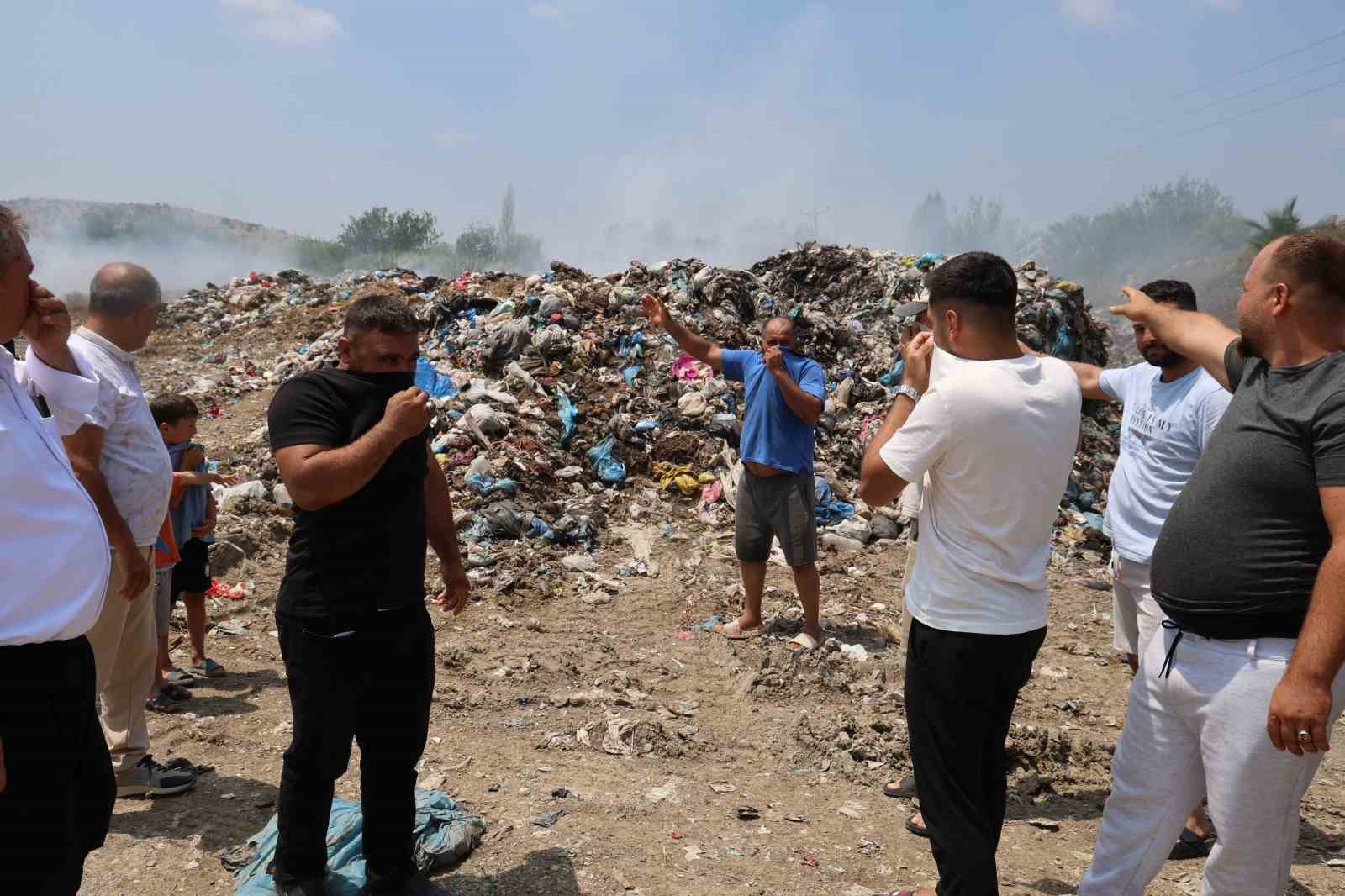 mahalle sakinleri isyan etti koku ve dumandan nefes alamiyoruz 0
