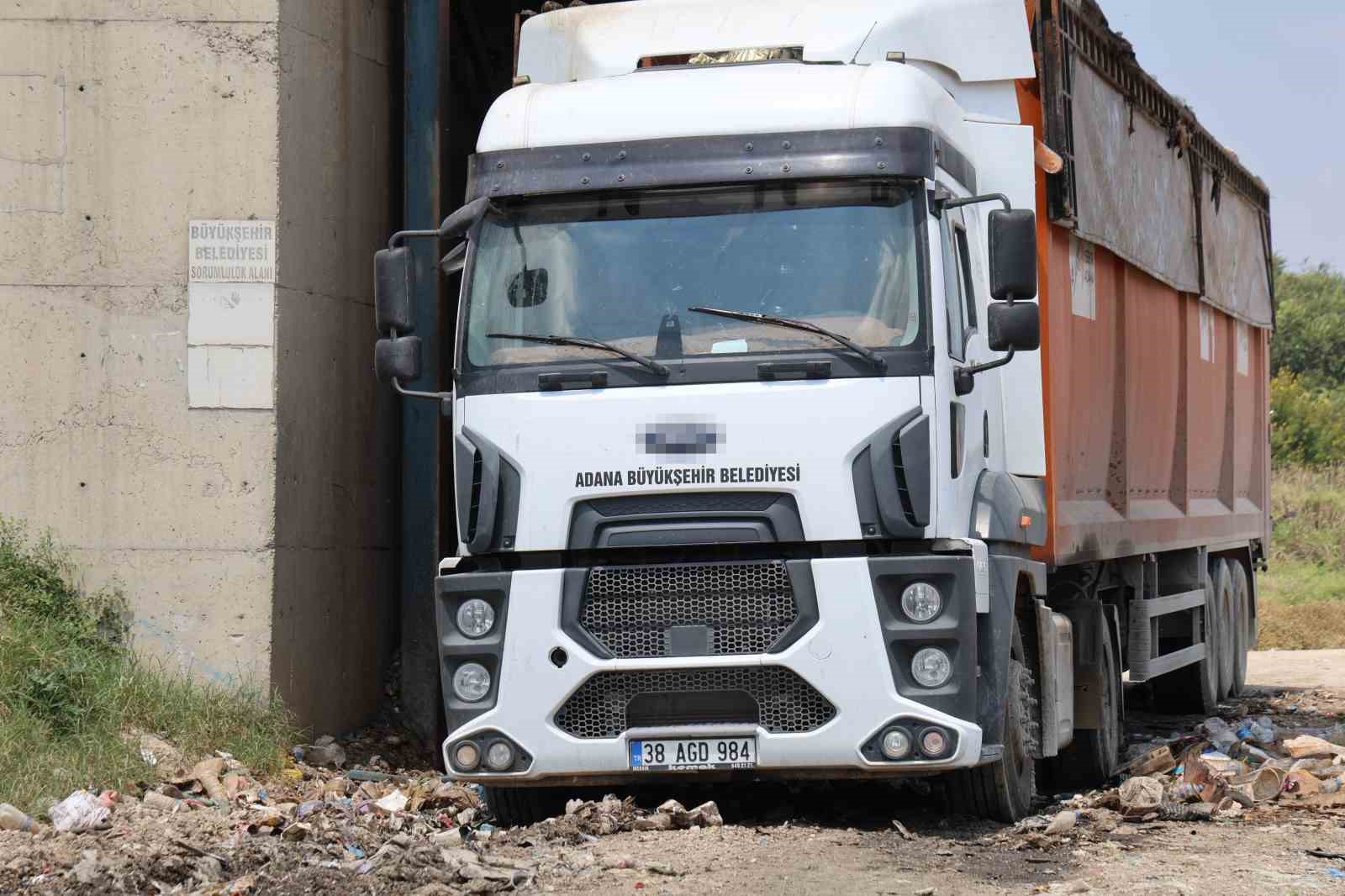 mahalle sakinleri isyan etti koku ve dumandan nefes alamiyoruz 6