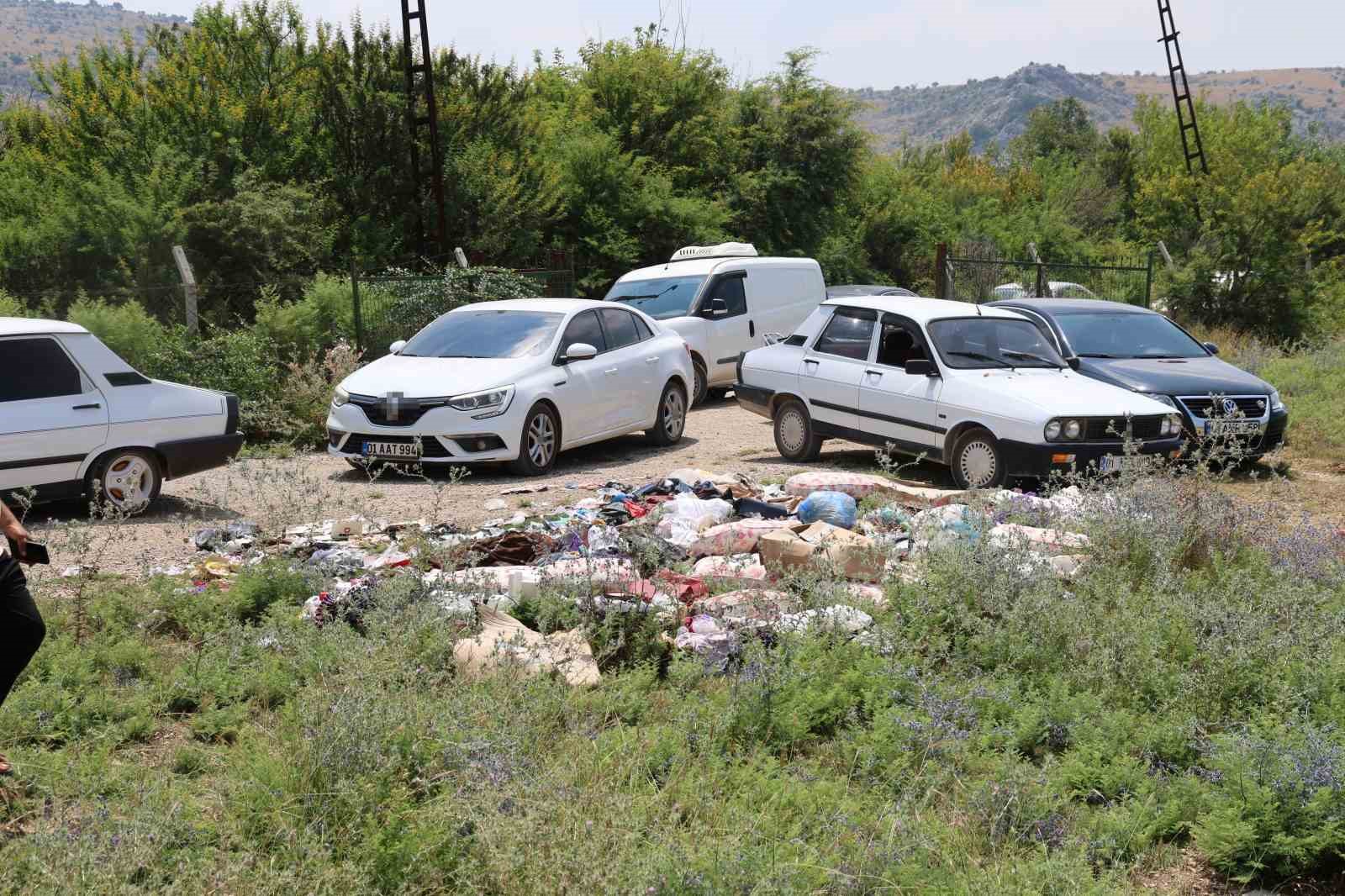mahalle sakinleri isyan etti koku ve dumandan nefes alamiyoruz 8