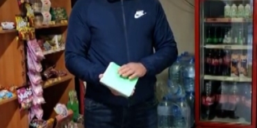 mahallelinin-borcunu-kapatti-veresiye-defterini-yakti-hCY4WY2J.jpg