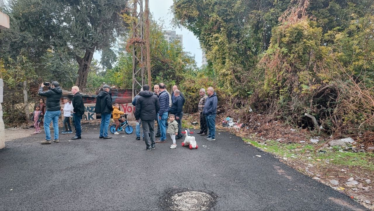 mahallenin yol ve yesil alani belediye tarafindan bir turlu yapilmadi 1 LyFRw3nR