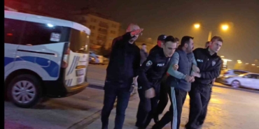 mahkeme-beraat-verdi-ben-sizi-rahat-ettirir-miyim-diyerek-ogluna-carpan-taksicinin-agabeyini-vurdu-w5F49nsb.jpg