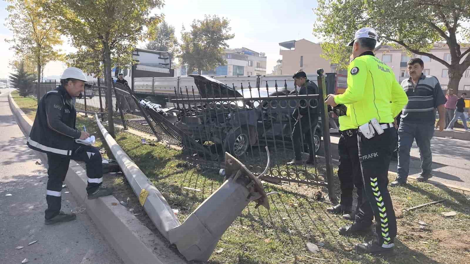 makas atarken ortaligi birbirine katti 2 kVsswz8z