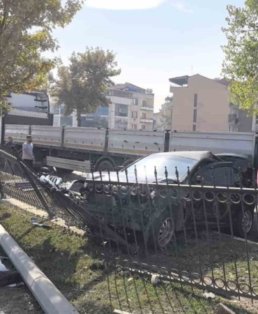 makas-atarken-ortaligi-birbirine-katti-mZEySYWG.jpg