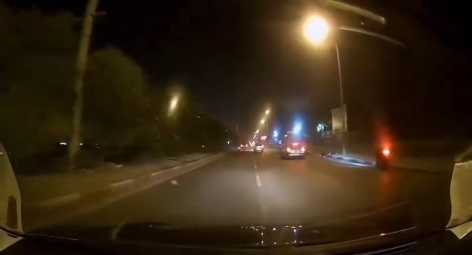 makas atmaya calisti motosiklete carpti 1 hjQRMal9
