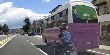 makas-atti-egzozu-bagirtti-plakasiz-motosikletli-trafikte-tehlike-sacti-xqnXHVrM.jpg