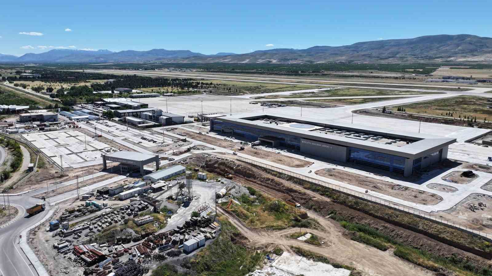 malatya havalimani 2 bucuk milyon yolcuya hazirlaniyor 1 Dg1CIsSP