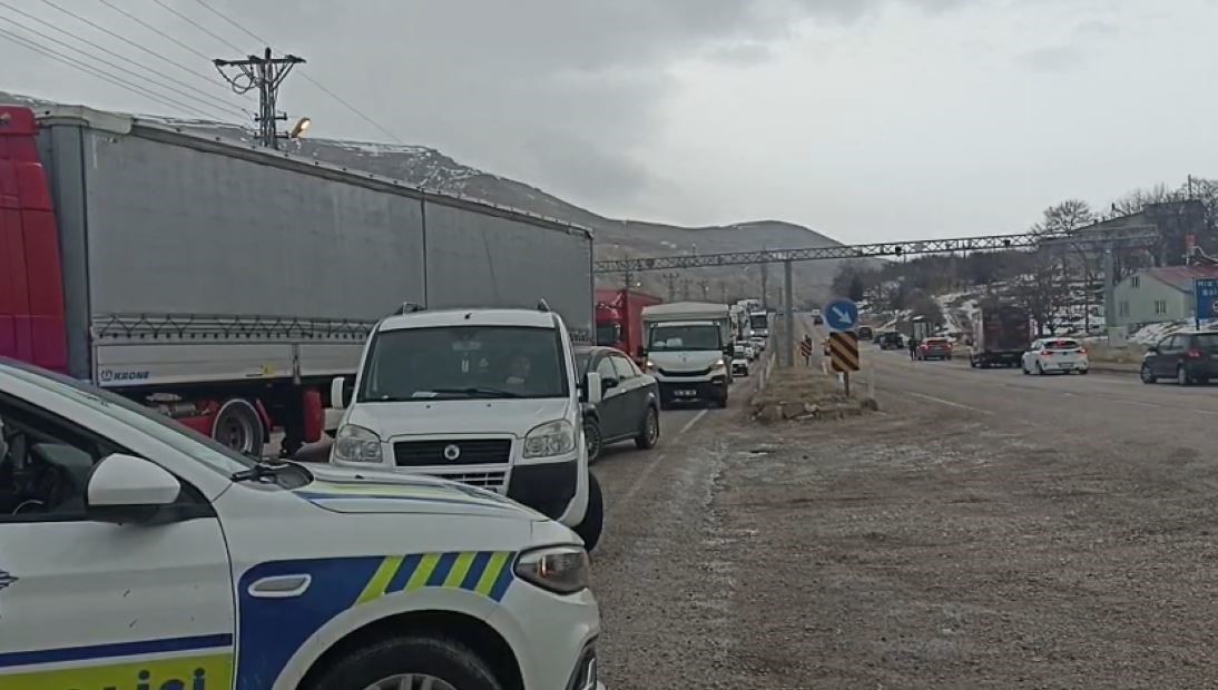malatya kayseri karayolu ulasima kapatildi 2 l9paFQRU