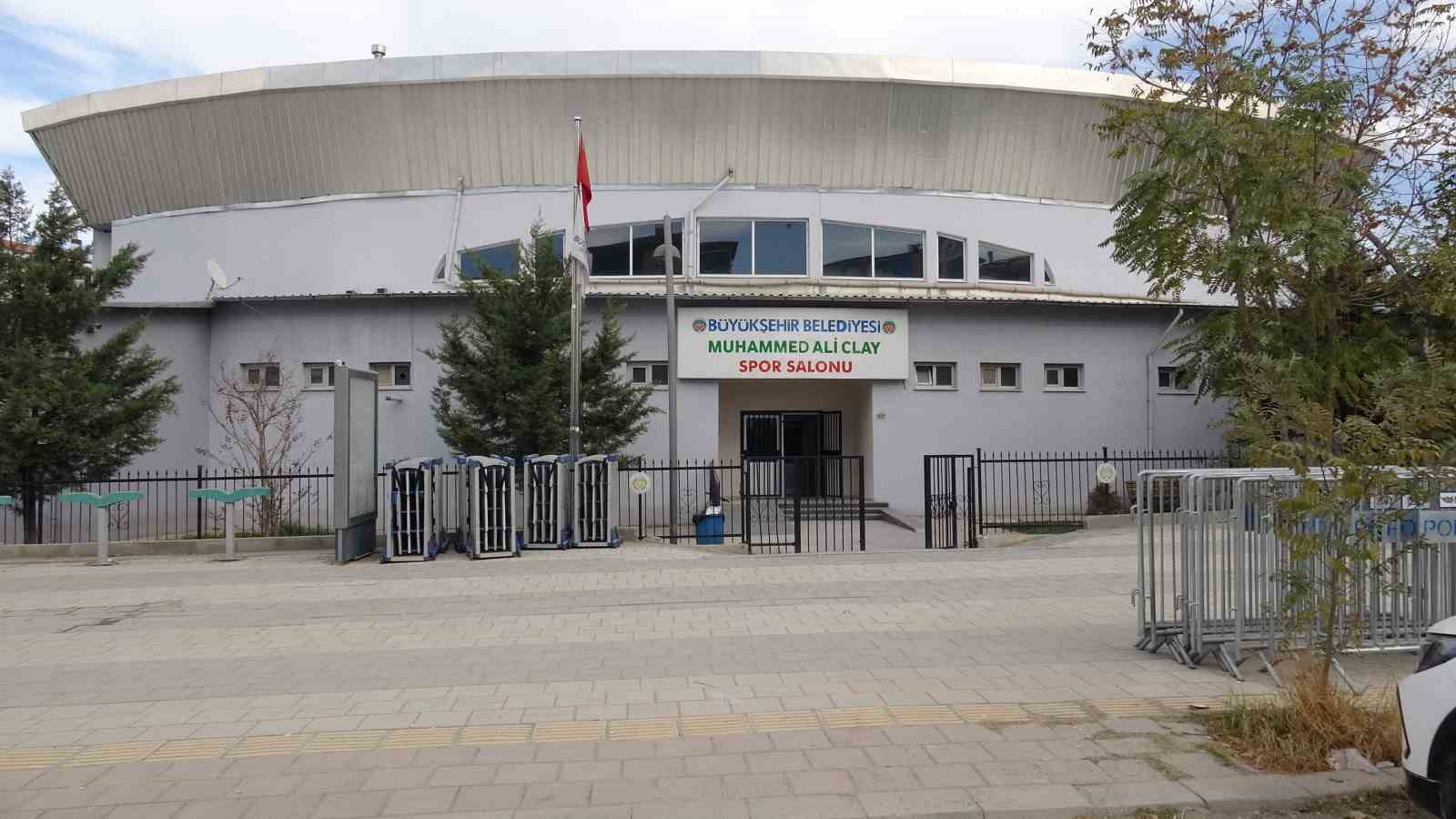 malatyada 116 sanikli organize suc orgutu davasi kapali spor salonunda gorulecek 2 3sLI22fw