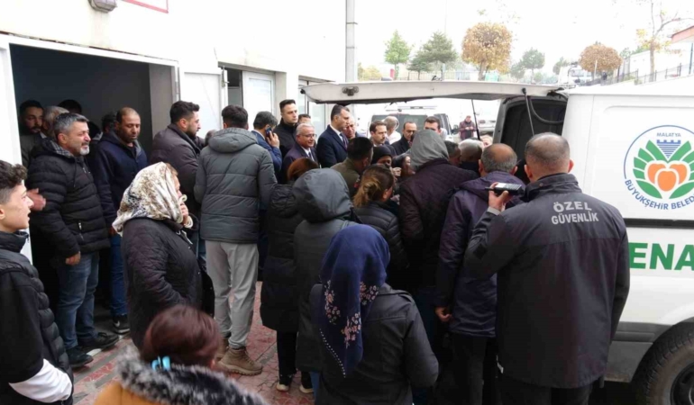 malatyada-12-yasindaki-ogrenci-sinifta-kalp-krizi-gecirerek-hayatini-kaybetti-kcds7B76.jpg