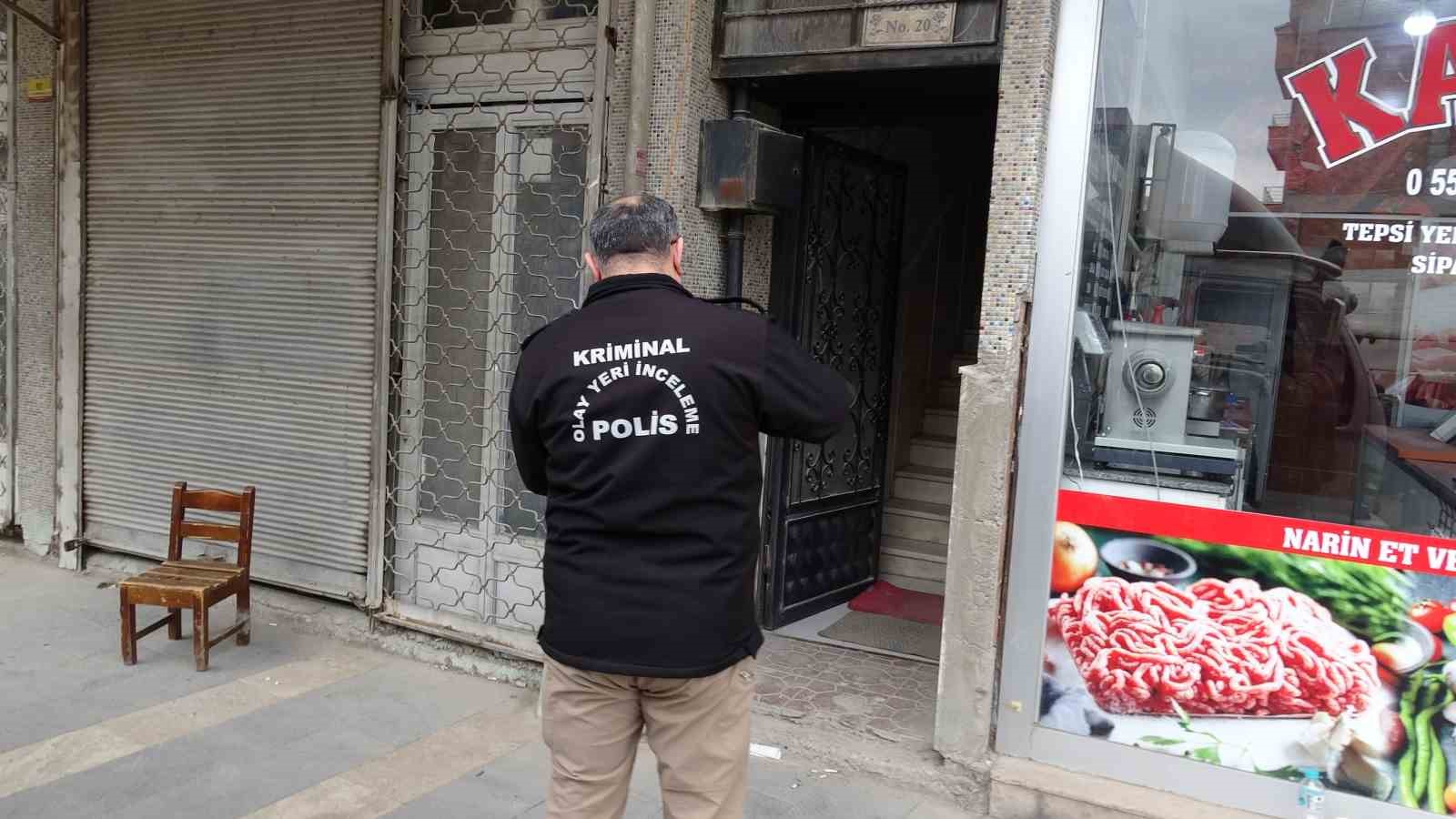 Malatya’da 17 yaşındaki çocuk evde ölü bulundu 5 malatyada 17 yasindaki cocuk evde olu bulundu 1 rPKvgvJ2