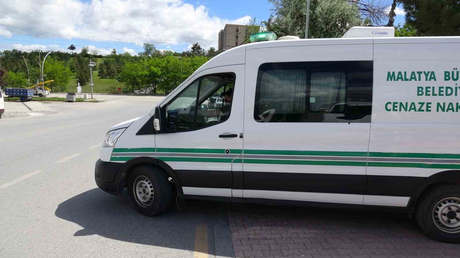 malatyada 18 yasindaki genc kiz parkta olu bulundu 2 DGgeTMJi