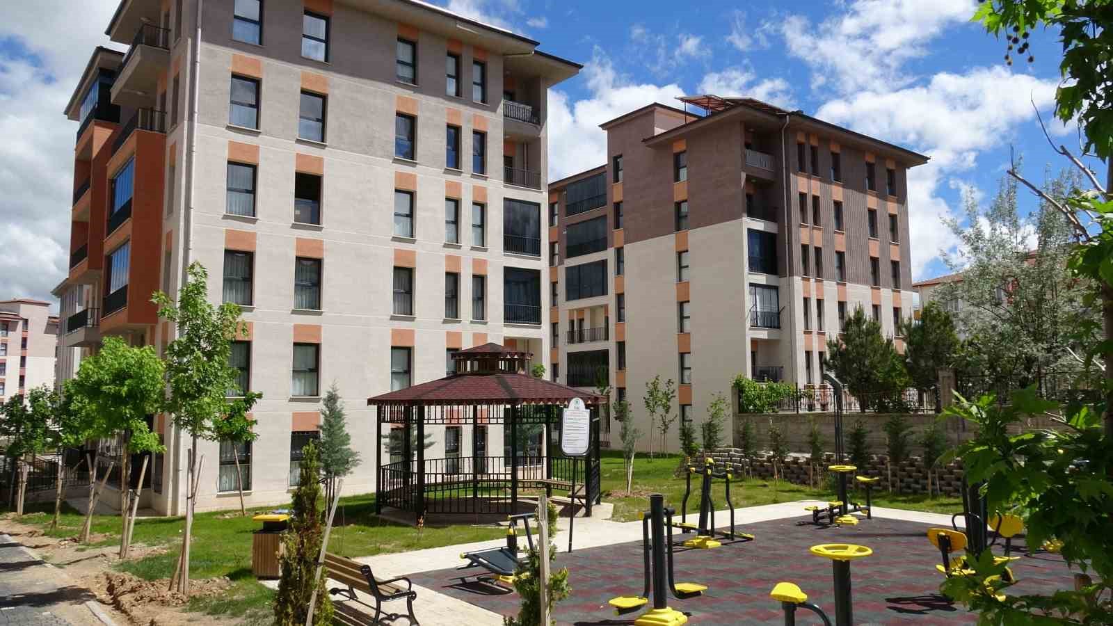 malatyada 18 yasindaki genc kiz parkta olu bulundu 3 FLgZszGS