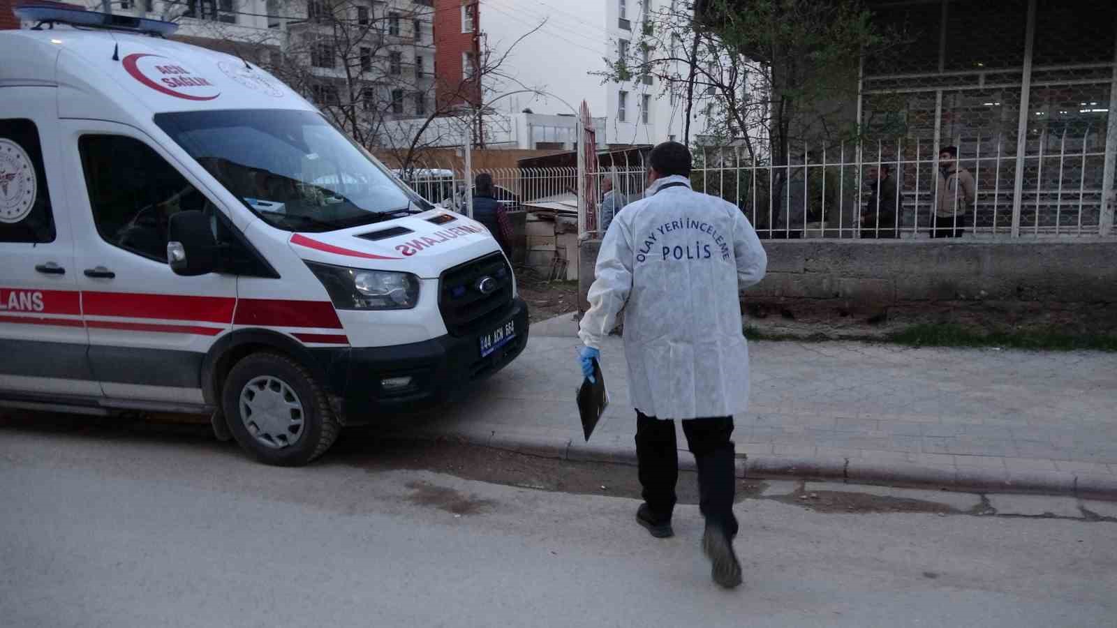 malatyada 49 yasindaki sahis evinde olu bulundu 5