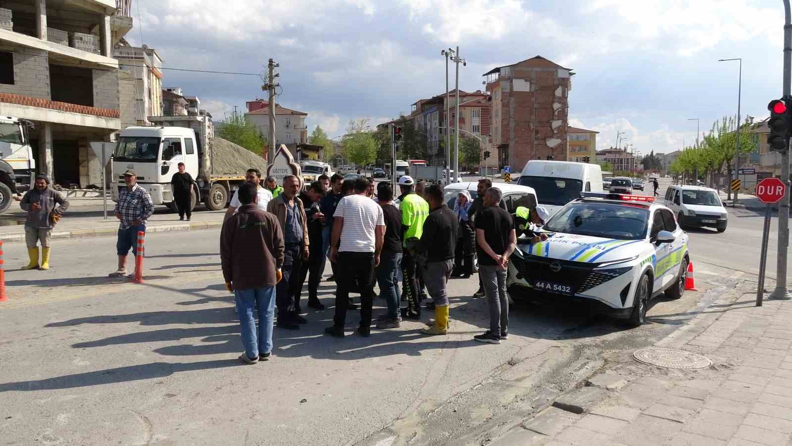 malatyada beton pompasi devrildi faciadan donuldu 6 gZp85nPp