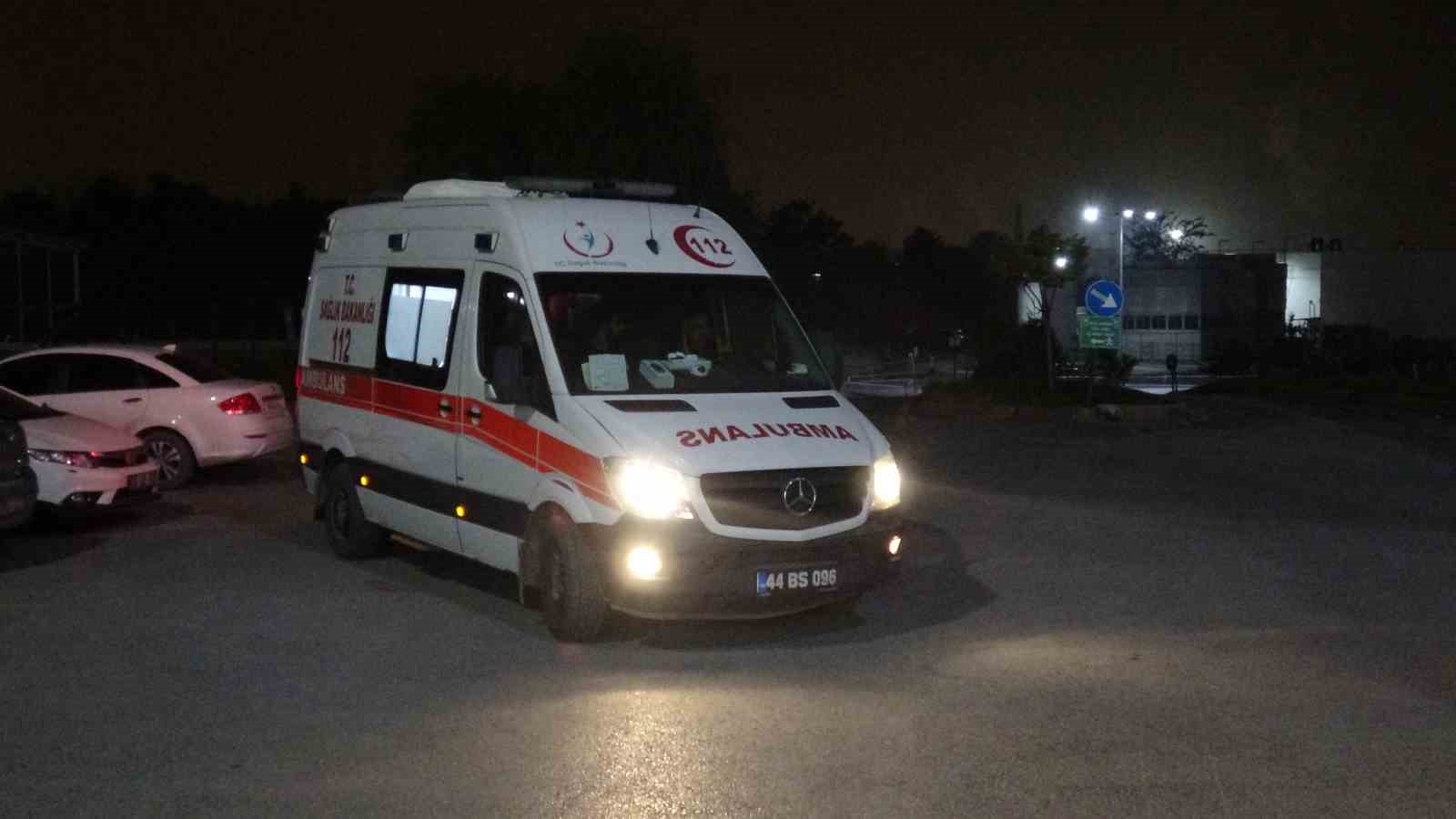 malatyada bicakli kavga 2 yarali 3 n2j4GgXO