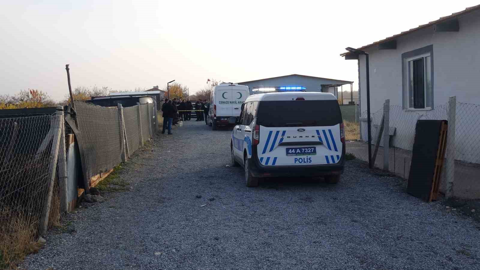 malatyada bir kisi kaldigi konteynerde olu bulundu 3 aN4Sm1TM