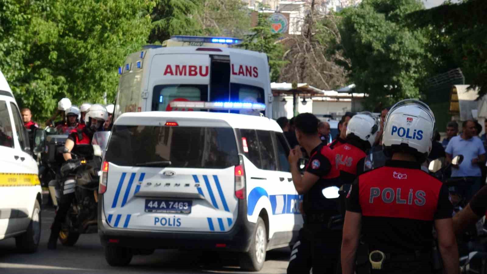 Malatya’da cinnet geçiren baba, eşini ve kızını öldürdü 4 malatyada cinnet geciren baba esini ve kizini oldurdu 0 fIChpj65