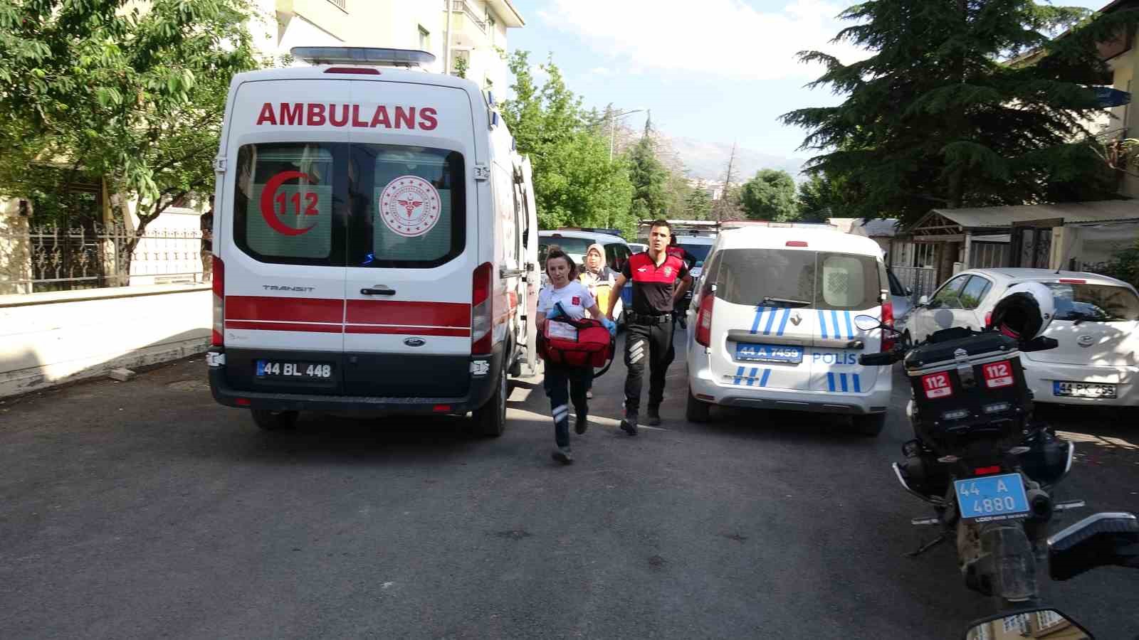 Malatya’da cinnet geçiren baba, eşini ve kızını öldürdü 7 malatyada cinnet geciren baba esini ve kizini oldurdu 3 IUkC475e