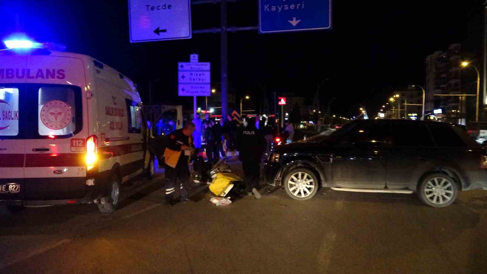 malatyada cip ile motosiklet carpisti motokurye yaralandi 1 KiTJp6GY