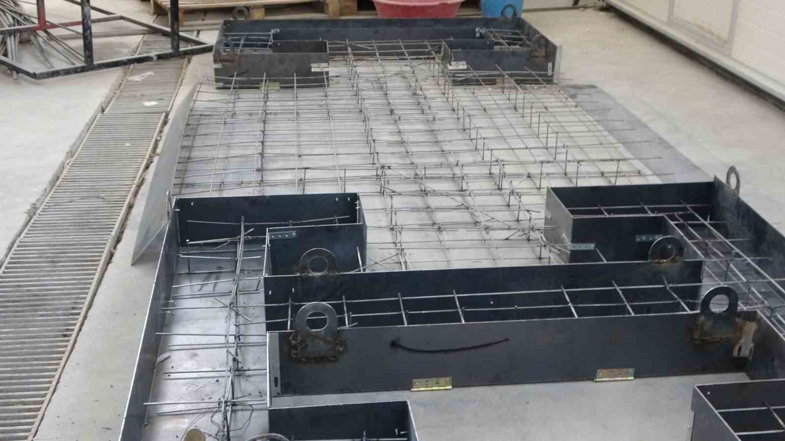 malatyada deprem enkazi beton yola donustu 1 2lvszW7X
