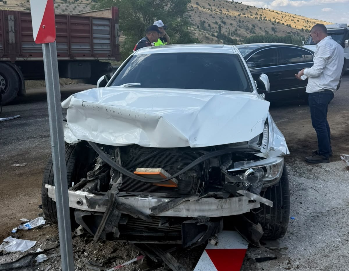 malatyada dugun konvoyunda kaza 9 yarali 0 GpEMncmi
