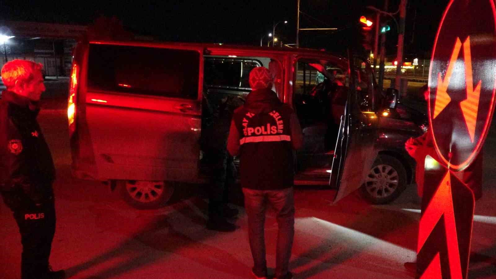 malatyada husumetlilerin bicakli kavgasi 5 yarali 4 gozalti 0 bjkmbqar