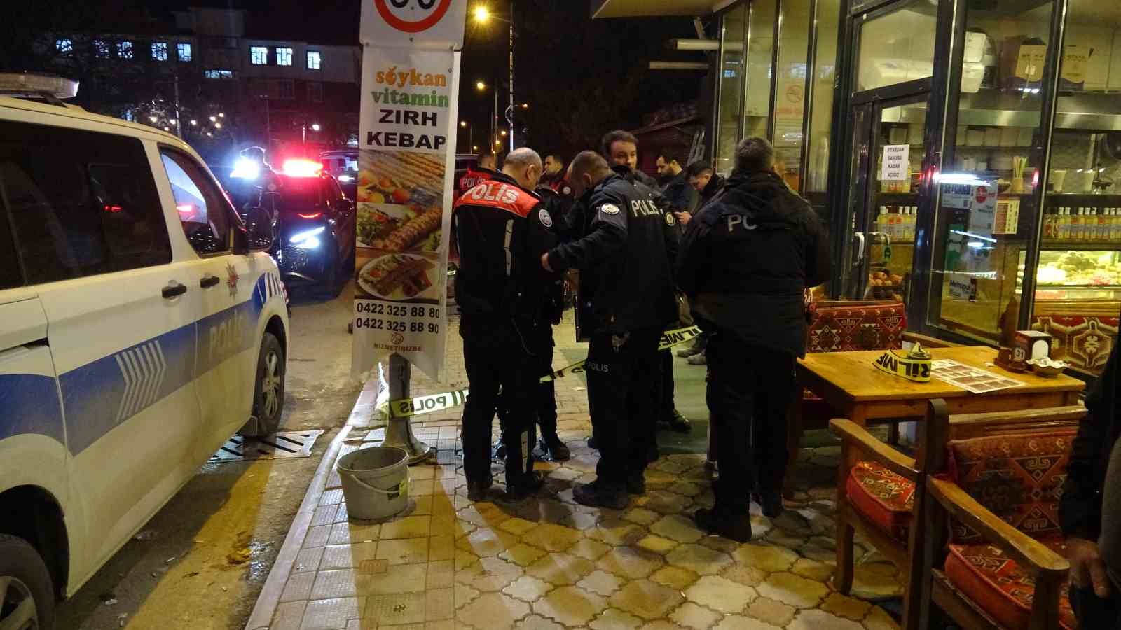 malatyada husumetlilerin kavgasi kanli bitti 1 yarali 3 sZKaEJED