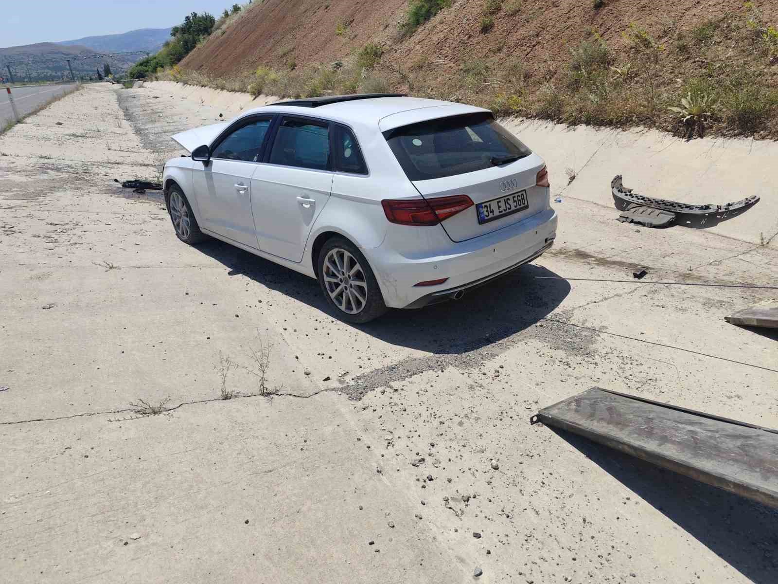 malatyada iki aracin carpistigi kaza kamerada 4 yarali 3 2p8S6ZUX